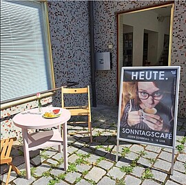 Banner SONTTAGSCAFÉ im GLASBAU - Jeder ist herzlich willkommen